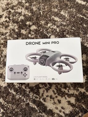 Drone Mini Pro 2.4g Flight Model— White Compact Camera Drone